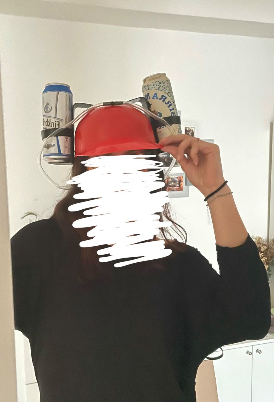 Copricapi, berretti & cappellini: Casque à bière – Usato da Genève venduto da sca_j5cs