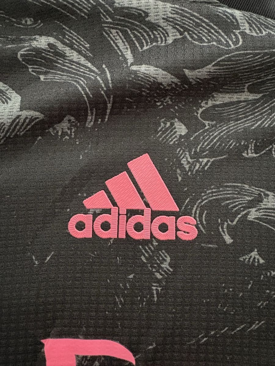 Real Madrid Leibchen & Hosen: Real Madrid Trikot PlayerVersion – Gebraucht aus Domat/Ems von tim_lq6b 2