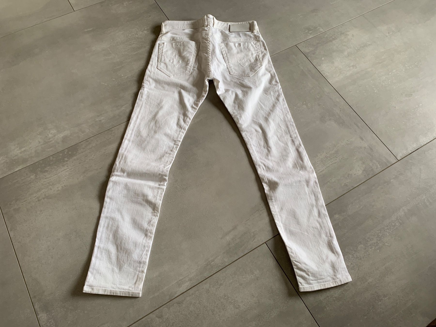 Diesel Jeans: Jeans Diesel Gr.W30 - L32 – Neuf (Voir description) à Zuzwil SG par Ibohaus 1