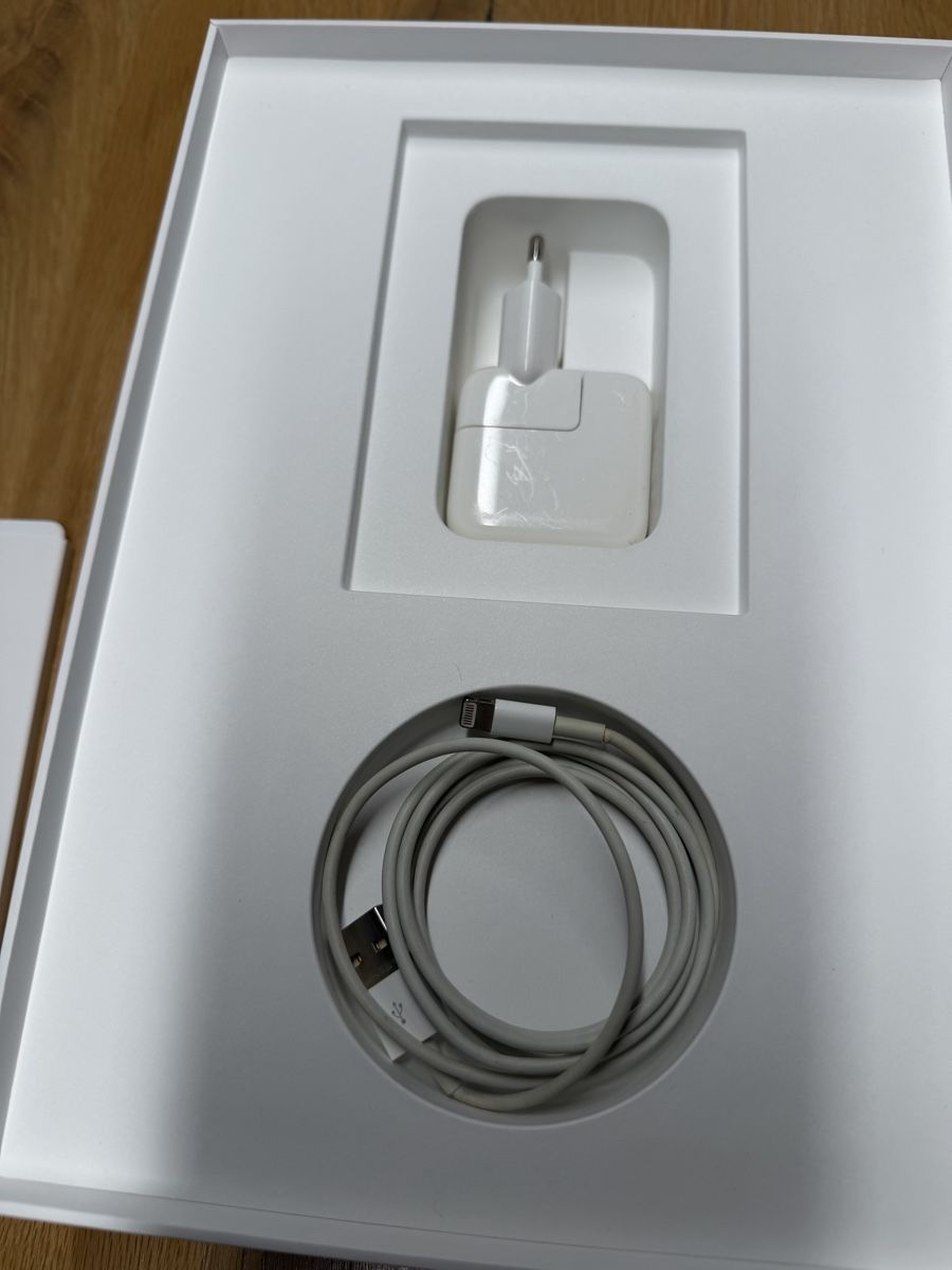 Apple Tablet PC: iPad WiFi 32 GB – Gebraucht aus Grosswangen von winkelfeld 3