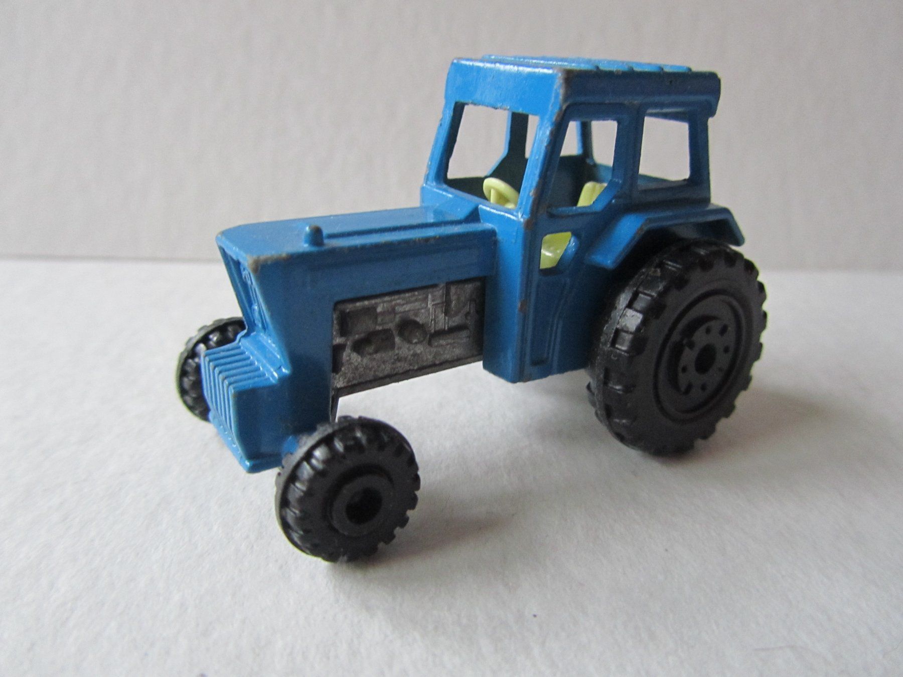 Matchbox Voitures modèles: Ford Tractor, Matchbox Superfast, Nr. 46C – D'occasion à Weiningen ZH par dietsch57