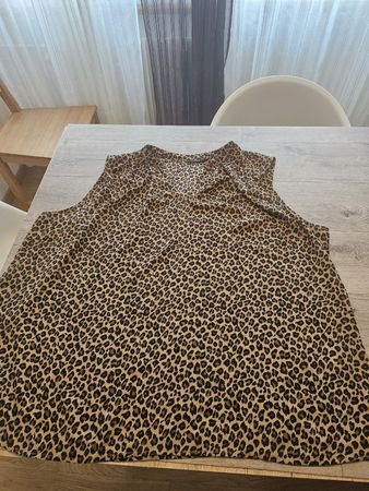 top ohne ermel gr 56
