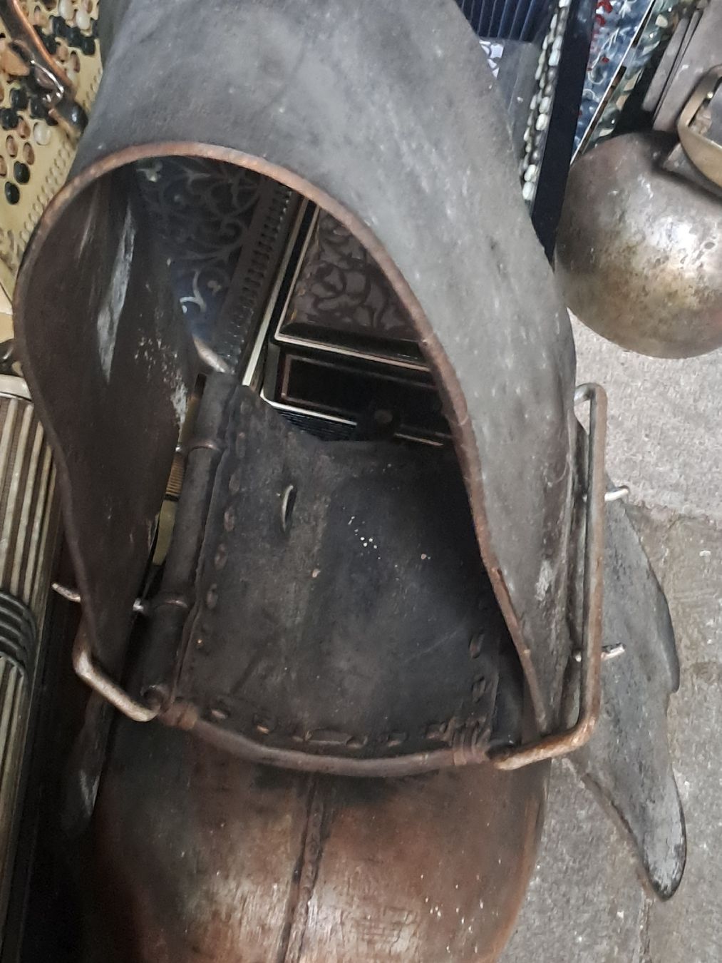 Campanacci mucche: A. Vendre  sonnaille cloche – Usato da Villeneuve venduto da BibiVintage 2