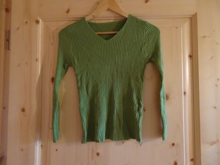 NEUER grüner Stretch Pulli Gr. XS - 224083