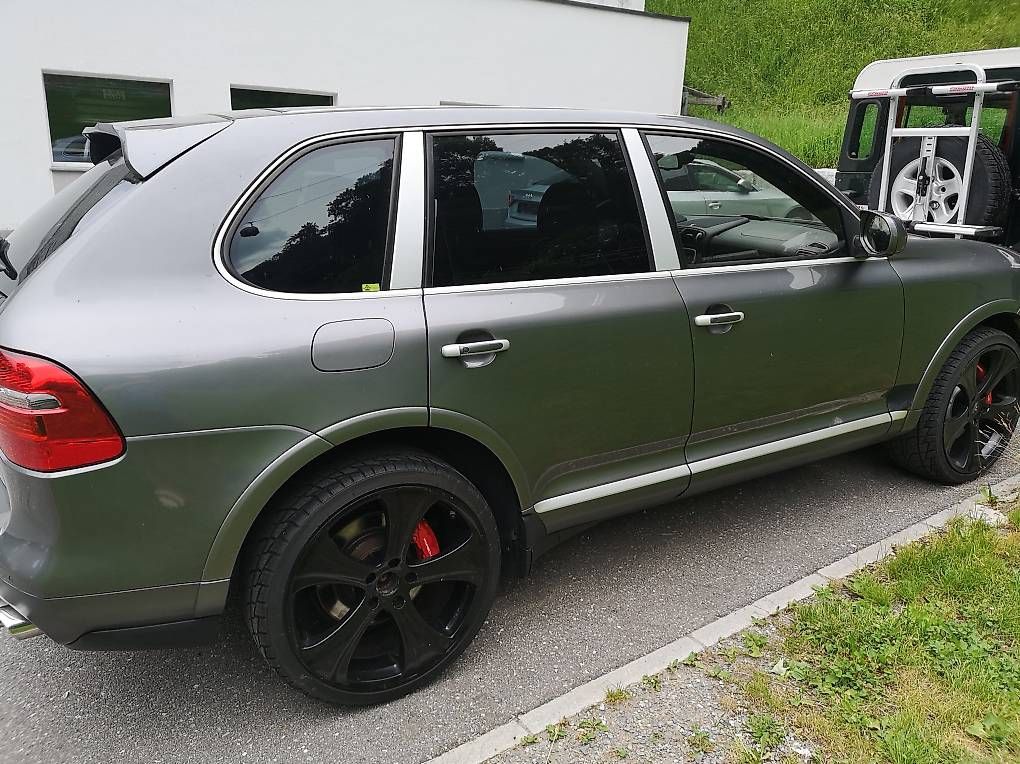 Porsche Automobili: Porsche Cayenne Turbo S – Usato da Klosters Dorf venduto da Baky61 3