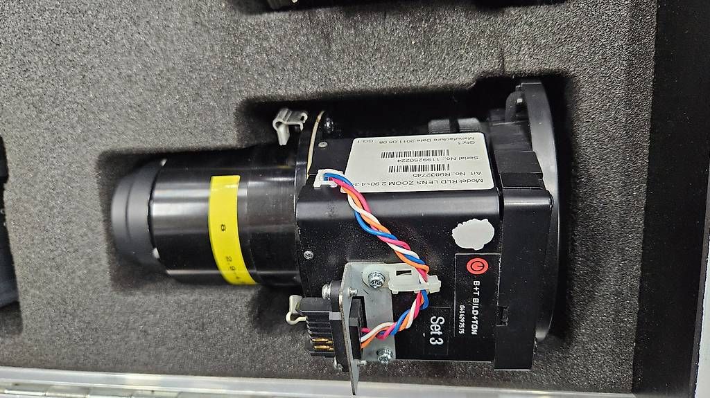 Proiettori: Barco RLM W-8 3 Chip DLP Projektor – Usato da Rüti ZH venduto da Philippek 8