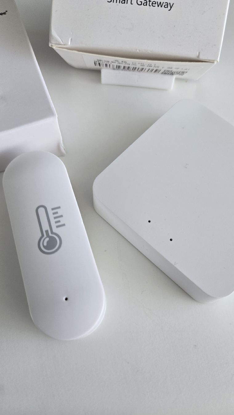 Steuerung: 1 Smart Home Set: Gateway & 5 Temp. Sensor Zigbee – Neu (gemäss Beschreibung) aus Sarmenstorf von Lunares_Mare 3