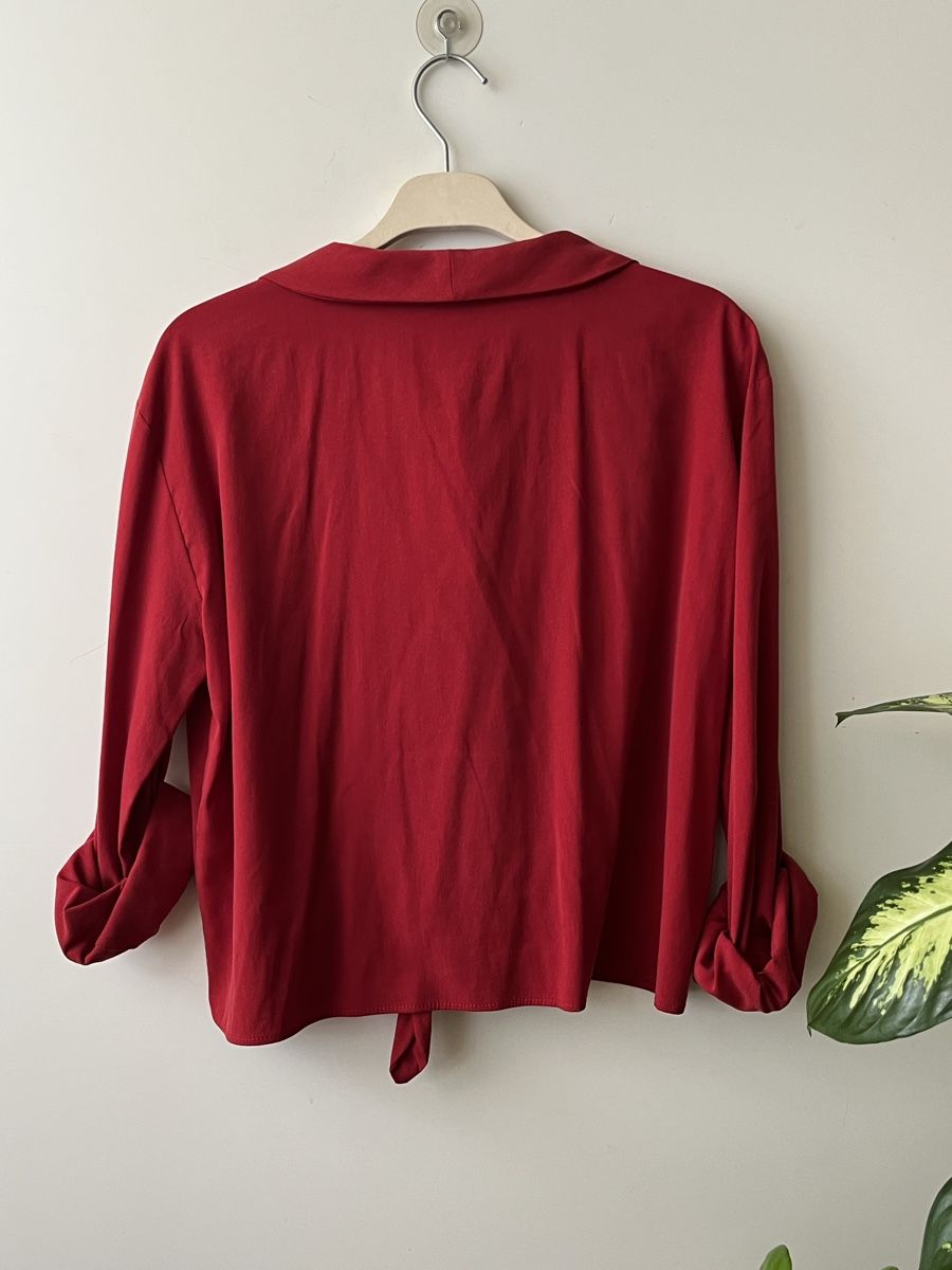 Zara Camicette: Bluse mit Knotendetail von Zara – Nuovo e nell'imballaggio originale da Bern venduto da SinaArikan 3