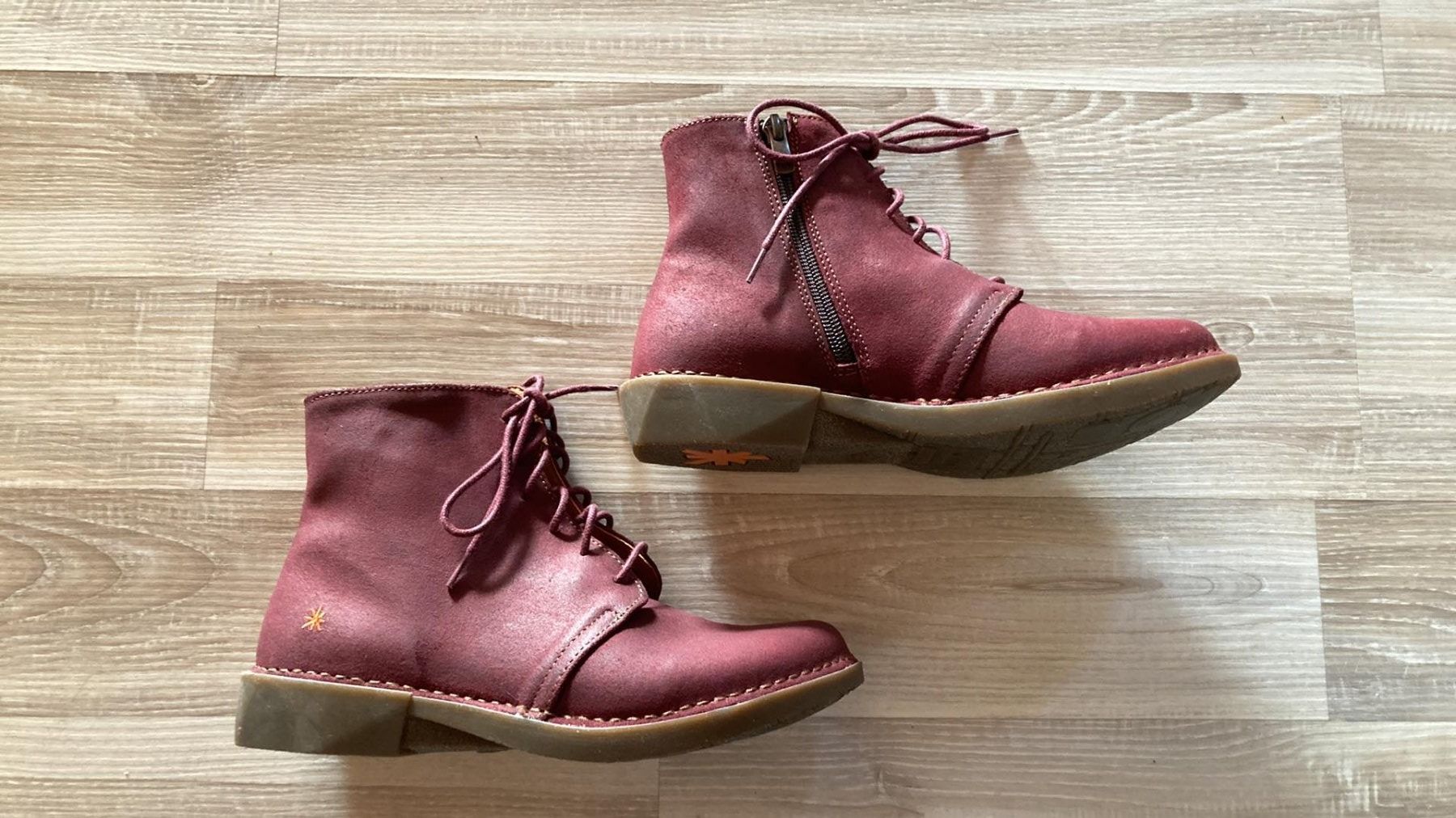 Art Scarpe da donna: Magnifiques Art en pointure 36 – Nuovo (secondo la descrizione) da grimisuat venduto da nibasa 1