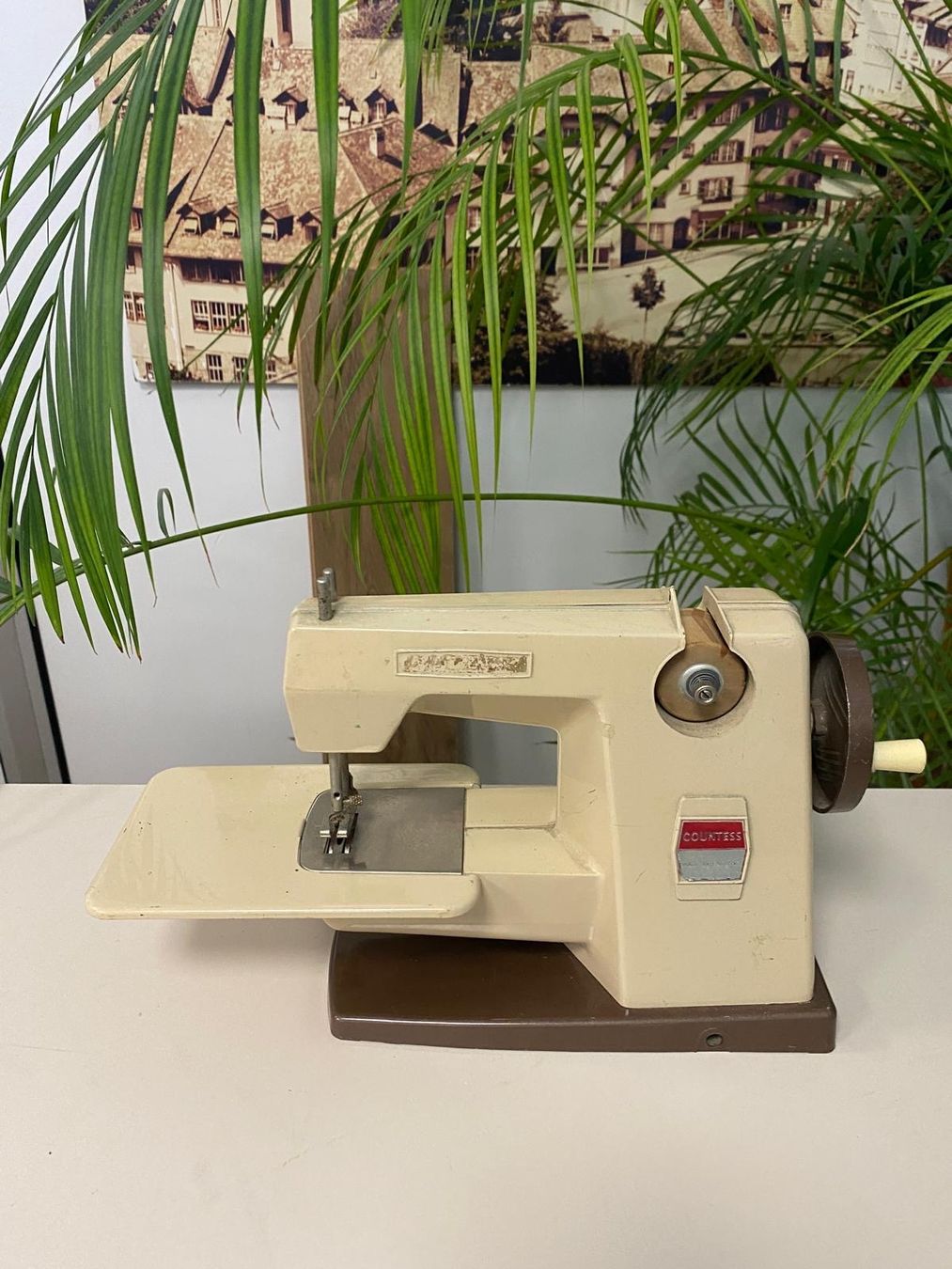 Macchine da cucire: Vintage Nähmaschine - Marke Countess – Usato da Brügg BE venduto da rutschimedizin 1