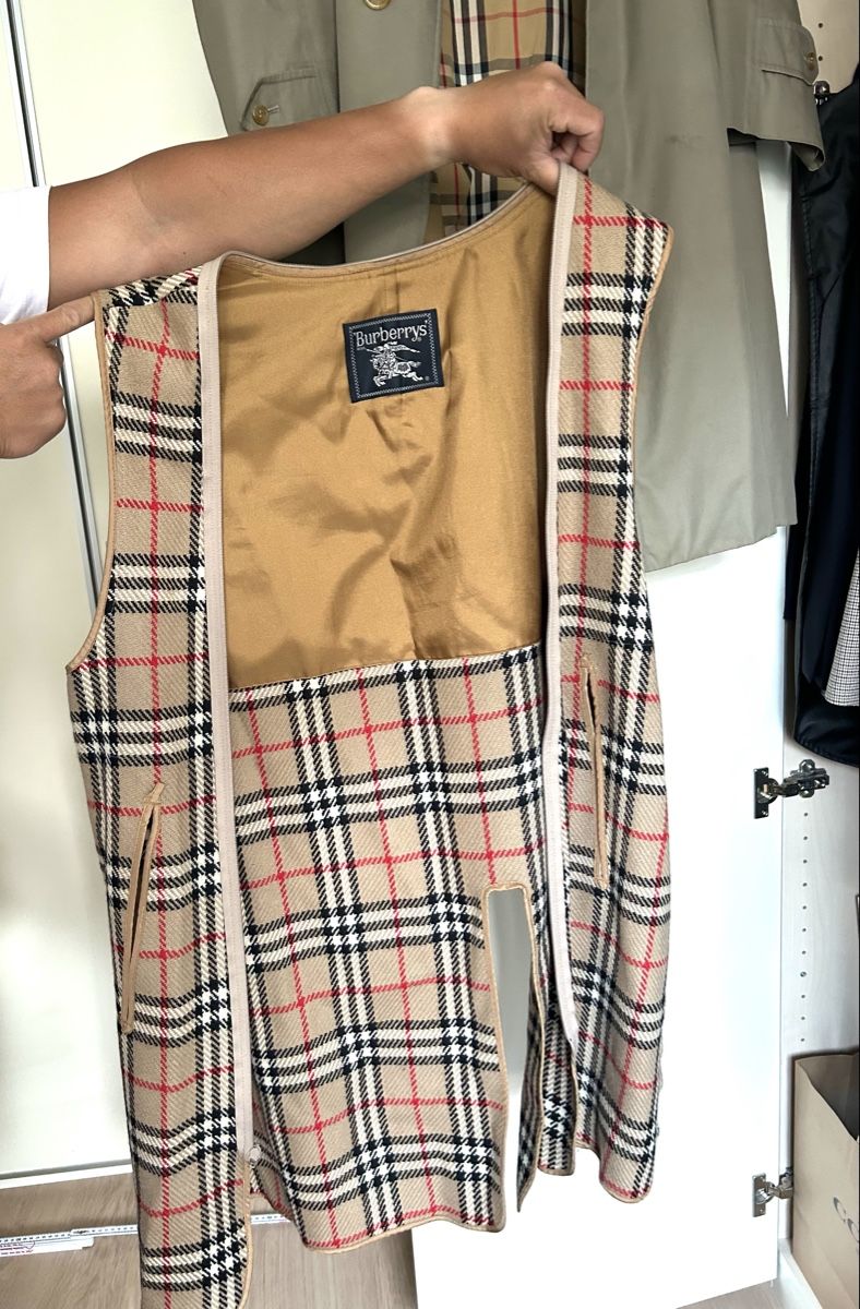 Burberry Cappotti: Original Burberry Trenchcoat – Usato da Ziefen venduto da Elar_store 8