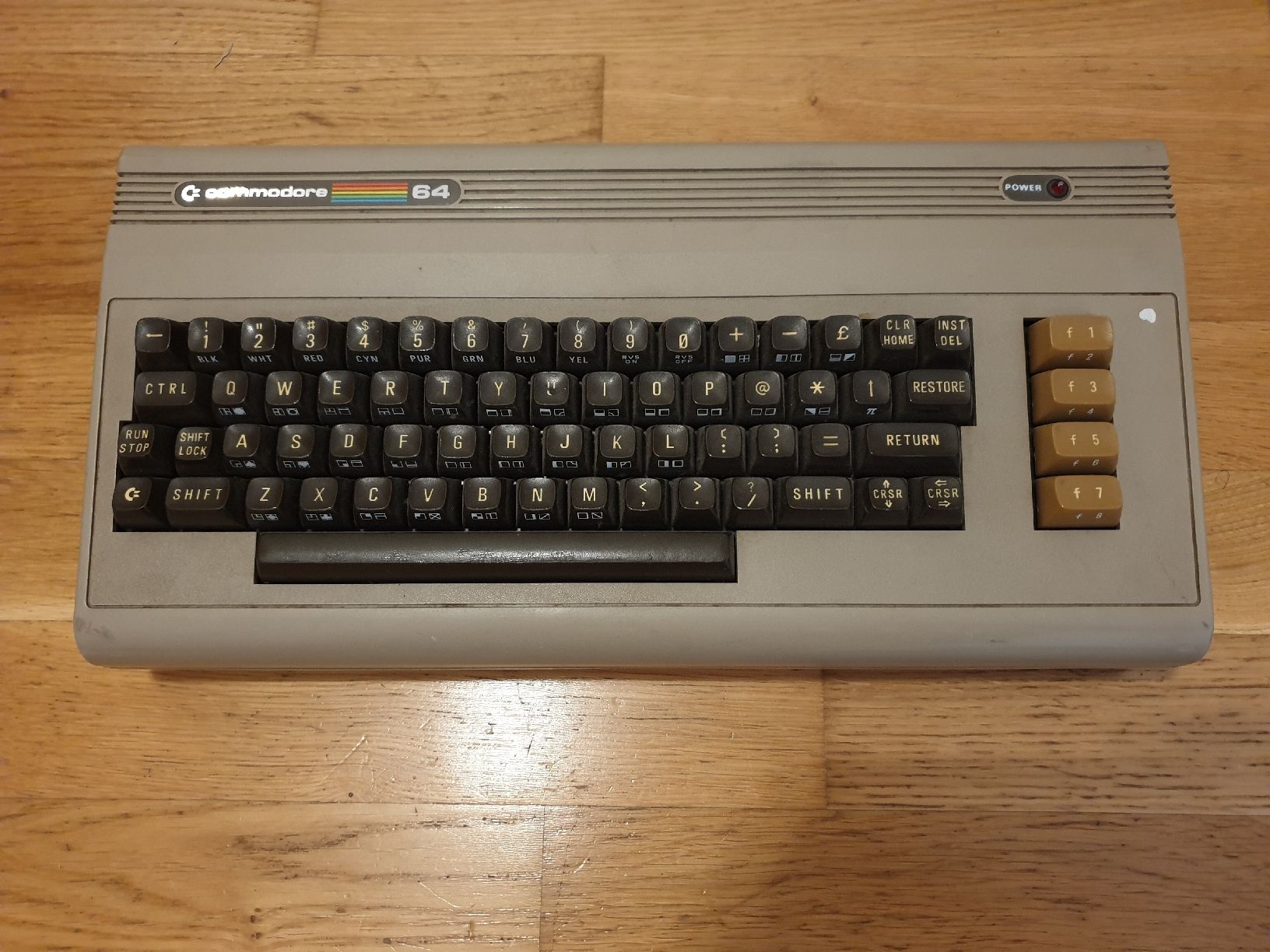 Commodore PC: Commodore 64 Computer mit Netzteil guter Zustand 7099 – Usato da Ittigen venduto da Ziok187