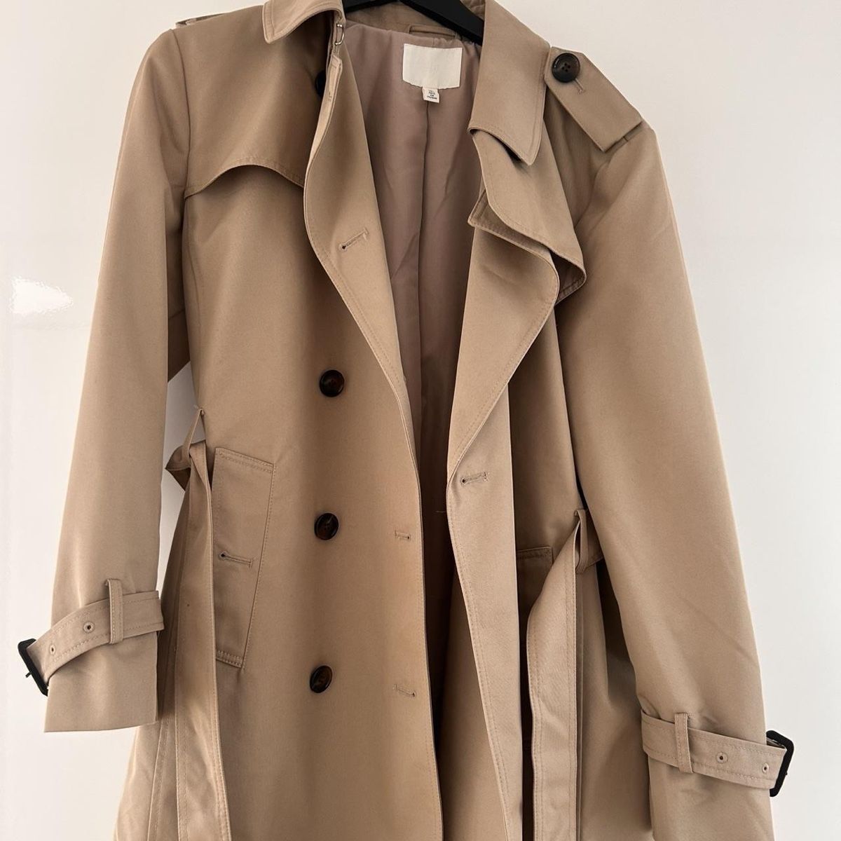 H&M Cappotti: Beige long Trenchcoat from H&M – Nuovo (secondo la descrizione) da Winterthur venduto da tha_fvg2 4