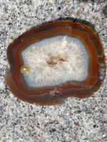 Agate-Scheibe mit Kristallen, Unikat, Swiss made Deko 🇨🇭
