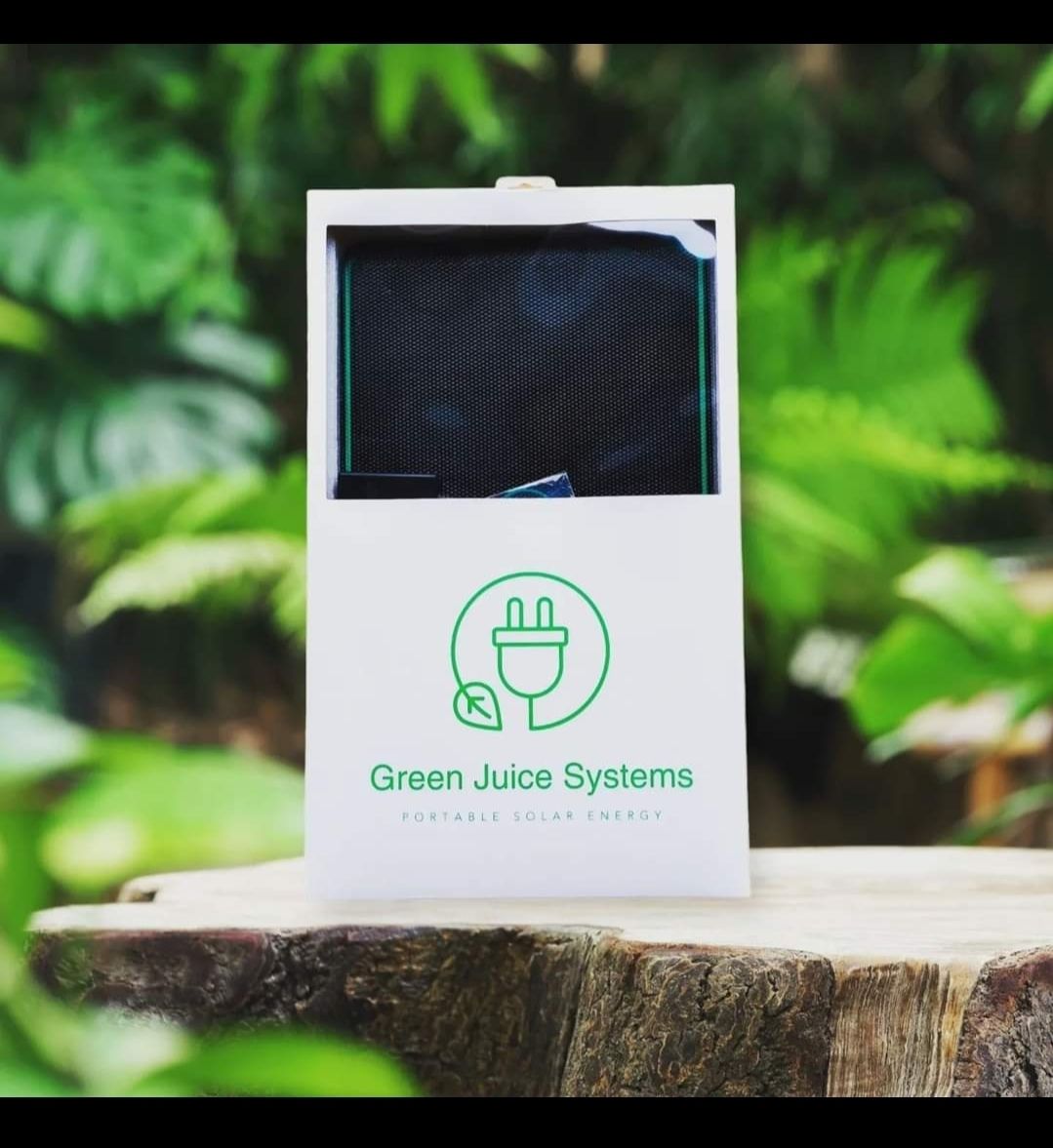 Dispositivi a energia solare: Portable Solar Panel Charger 10w, ultra light. – Nuovo e nell'imballaggio originale da Unterseen venduto da Iain_carey 2