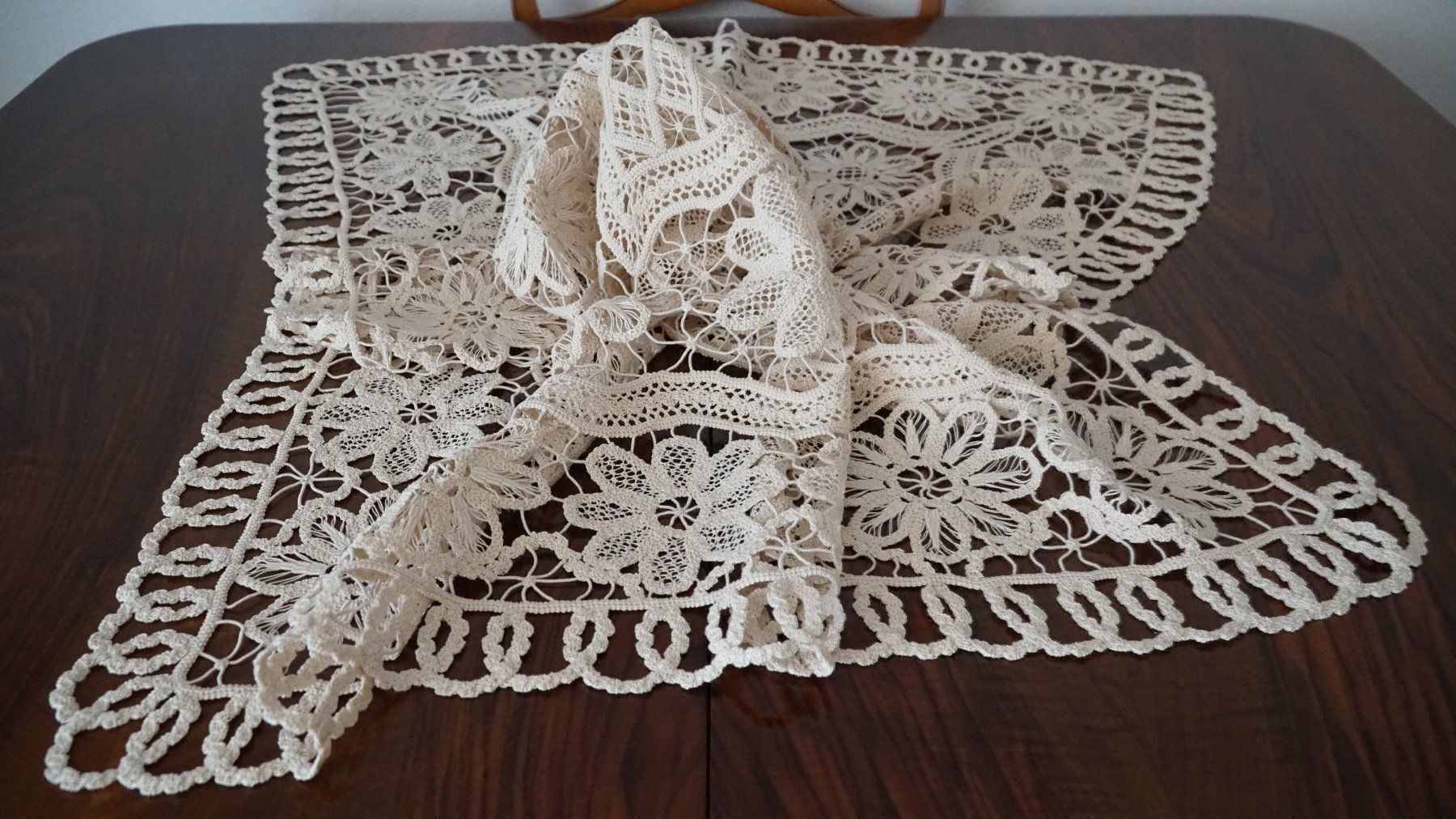Altra biancheria da tavola: Tischdecke Handarbeit 120 x 90cm – Nuovo (secondo la descrizione) da Bern venduto da Antikbatik 9