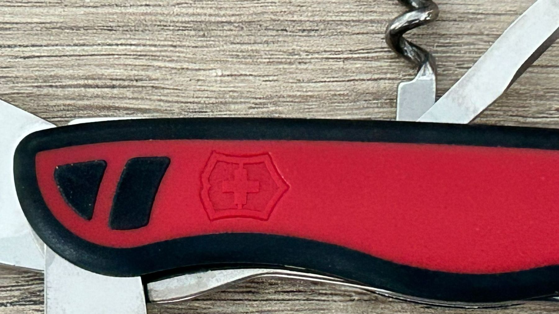 Victorinox Taschenmesser: Victorinox Nomad 2C one Hand – Neu und originalverpackt aus Sattel von usch6417 2