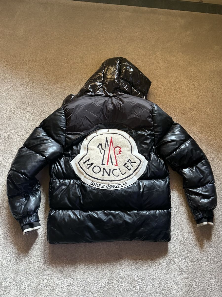 Moncler Giacche: Moncler Snow Angels  – Usato da Grund b. Gstaad venduto da ReLuxe 4