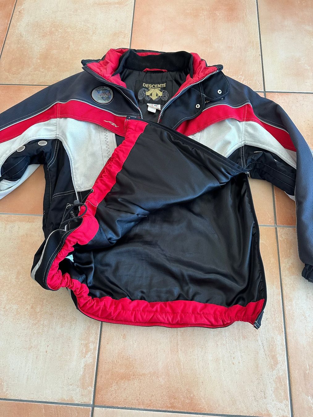 Giacche: Veste de ski "DESCENTE" – Usato da La Chaux-de-Fonds venduto da brutus586 2