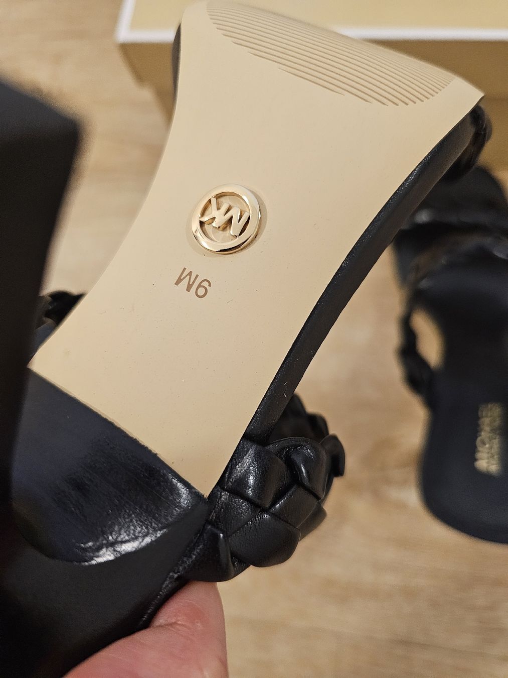 Michael Kors Damenschuhe: Michael Kors Sandale, Echtleder, Schwarz, Gr. 39, Neue – Neu und originalverpackt aus Laufen von Taty007 5