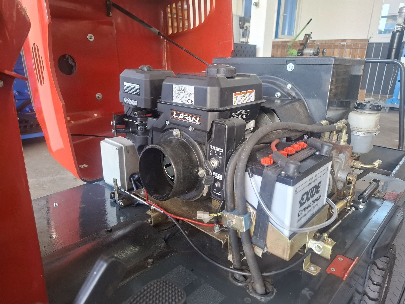 Alle Maschinen: Kehrmaschine GANSOW P105 – Gebraucht aus Daiwil von nadphil 7