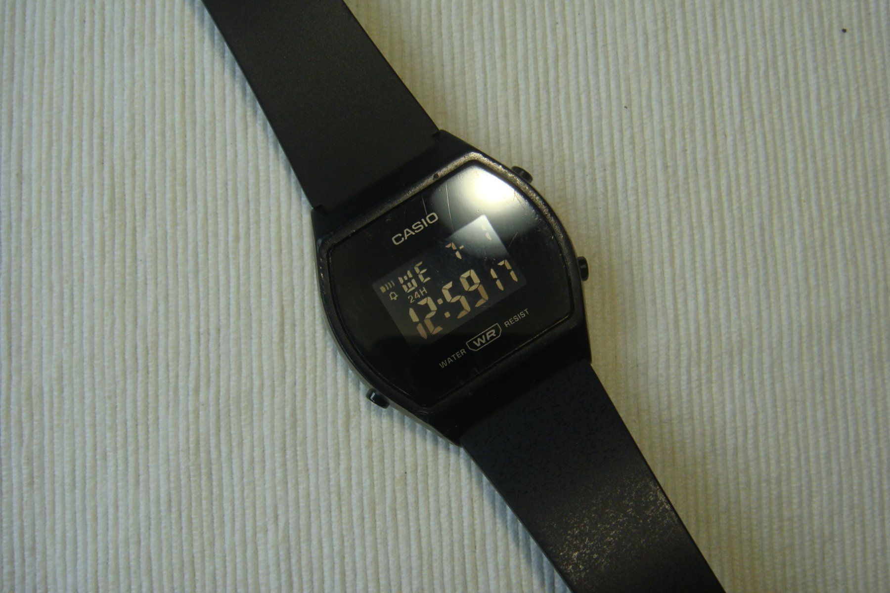 Casio Montres: Casio LW-204 – D'occasion à Emmenbrücke par kuhn4951 4