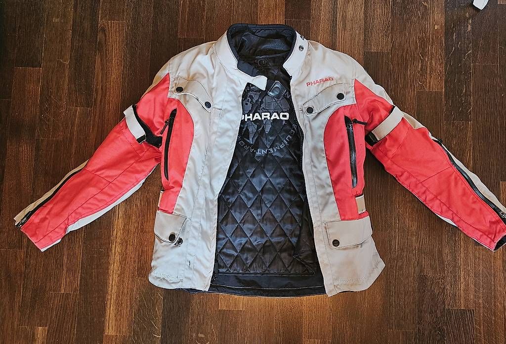 Giacche: Veste moto - taille 36 - pharao – Usato da Blonay venduto da ano_c2yv