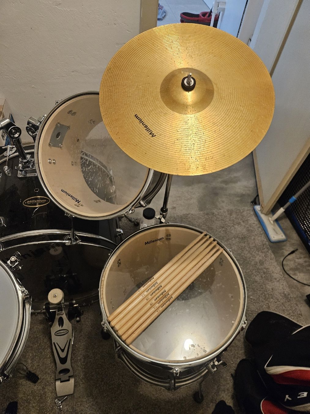 Thomann Strumenti musicali: Schlagzeug set Millenium gebraucht – Usato da Unterkulm venduto da paddyK 1