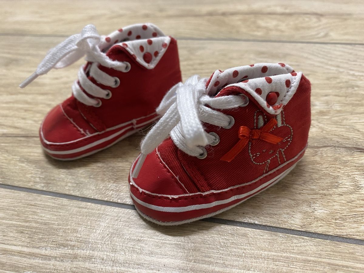 Schuhe für Mädchen: Rote Babyschuhe Größe 17 Orchestra – Gebraucht aus Miécourt von Dinedine9494