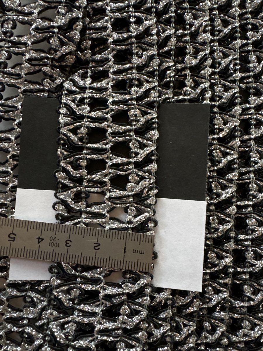 Tessuti: Textilband Bling Bling 335 cm lang – Nuovo (secondo la descrizione) da Rümlang venduto da Sambas19 1