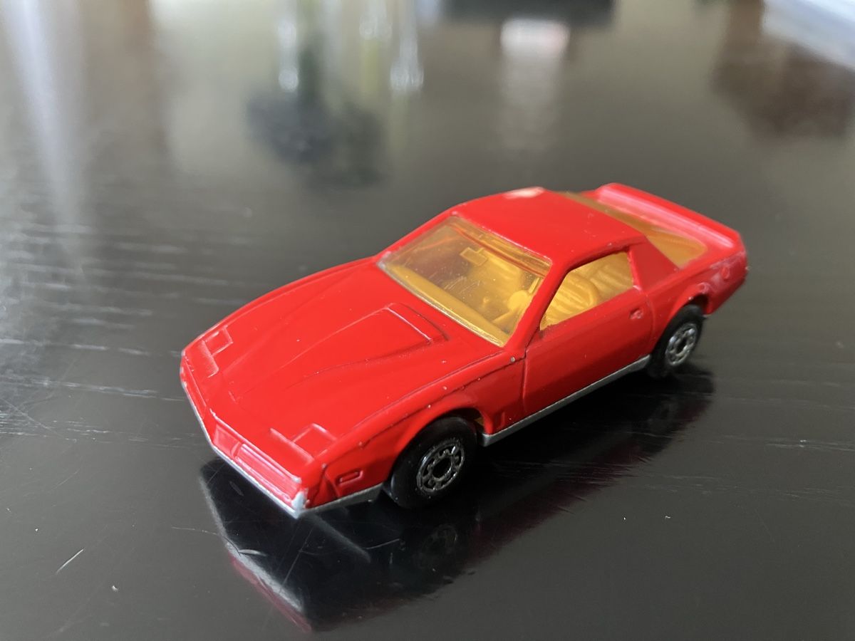 Matchbox Modellini d'auto: Matchbox Pontiac Firebird SE – Usato da Liebefeld venduto da PoloLePoulpe