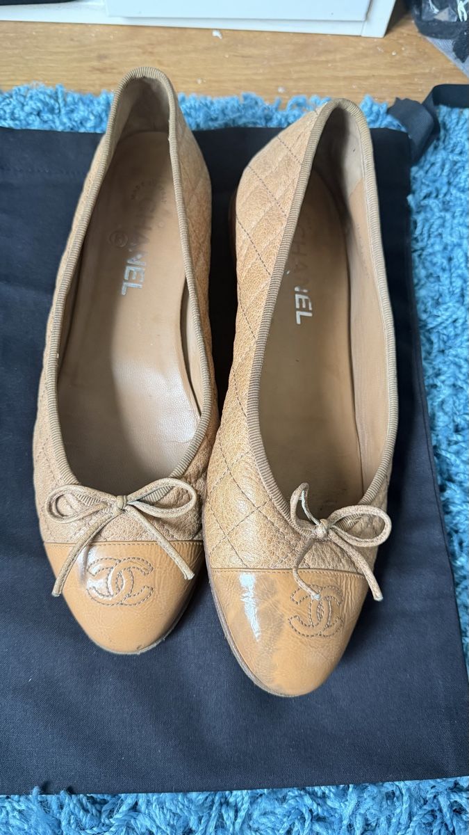Chanel Scarpe da donna: Chanel Ballerina  Beige Size 40.5 EU – Usato da Kloten venduto da liu_65tx 1