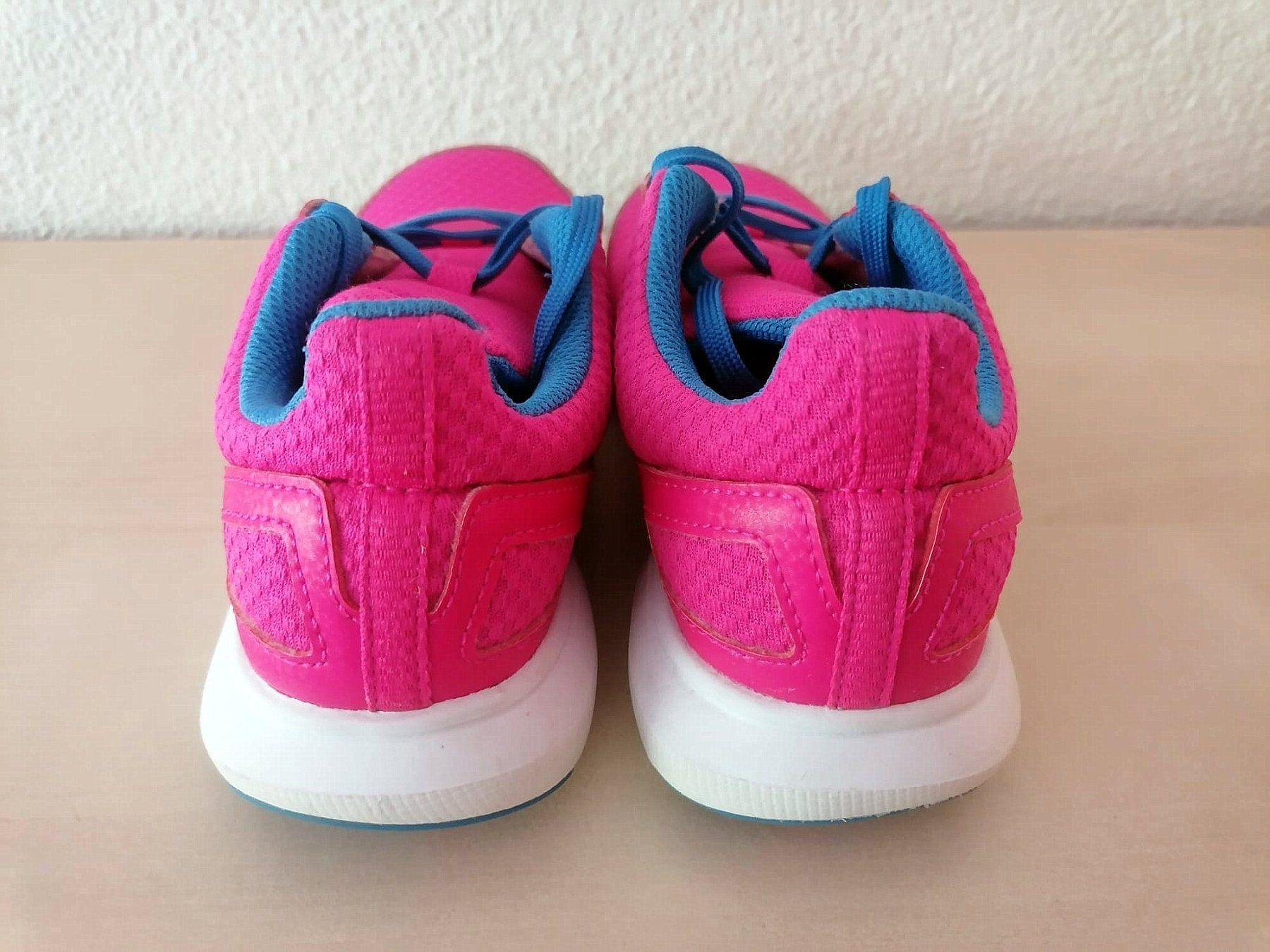 Adidas Herrenschuhe: Adidas Turnschuhe in Pink - Grösse 33 – Gebraucht aus Brunnadern von -Amarilis- 2