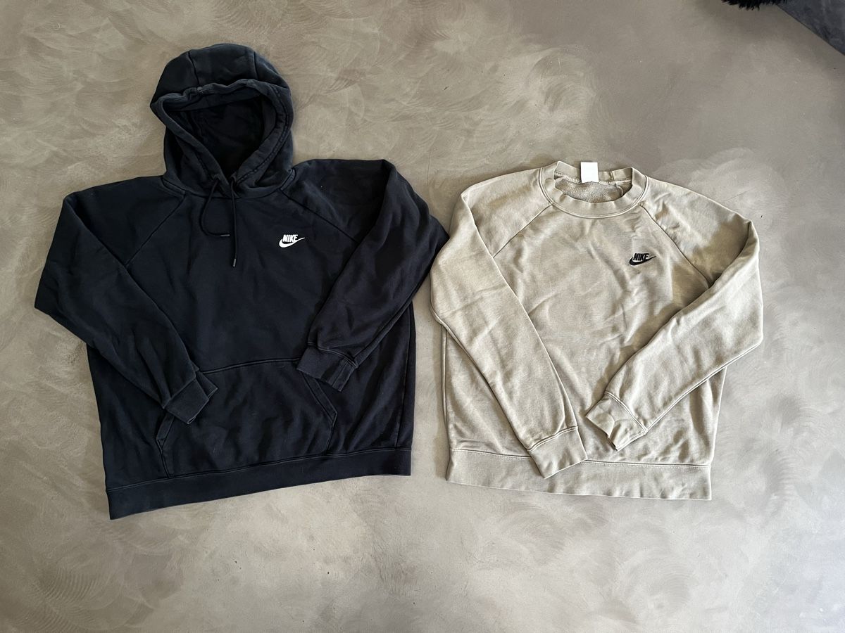 Nike Lotti di vestiti: lot de 2 Pull Nike, Taille L et XL – Usato da Le Landeron venduto da emm_q6yt