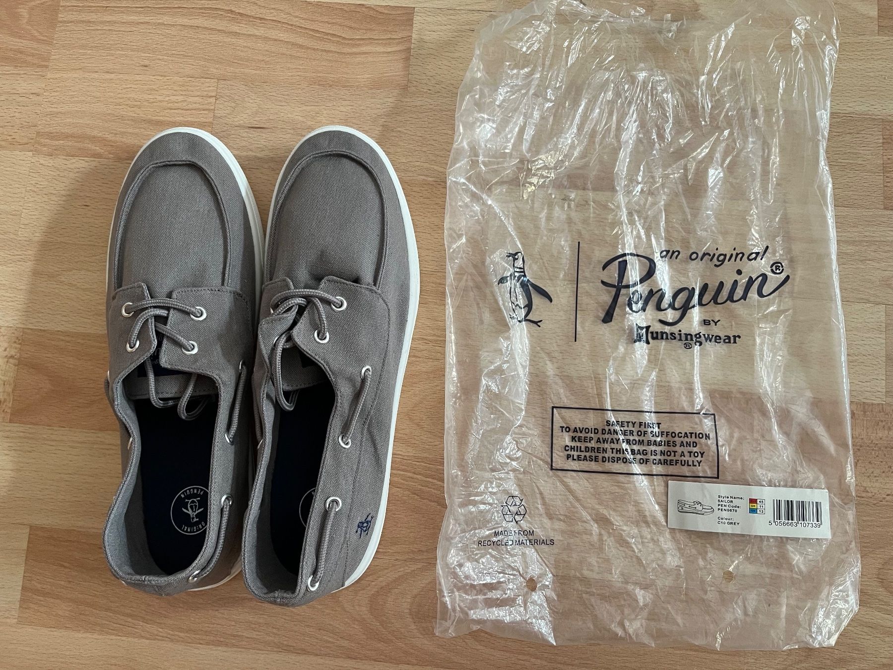 Scarpe da uomo: Original Penguin Men's Gray Canvas Shoes Size 45 – Nuovo (secondo la descrizione) da Basel venduto da ttudor
