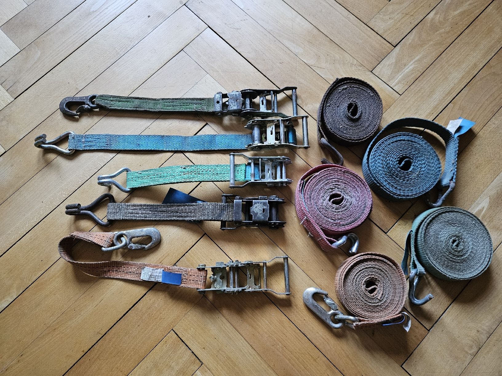 Tutti gli attrezzi: Spanngurten inkl. Spanner Set à 5 Stück, schmal, div. Längen – Usato da Rheineck venduto da Eulalia40 3