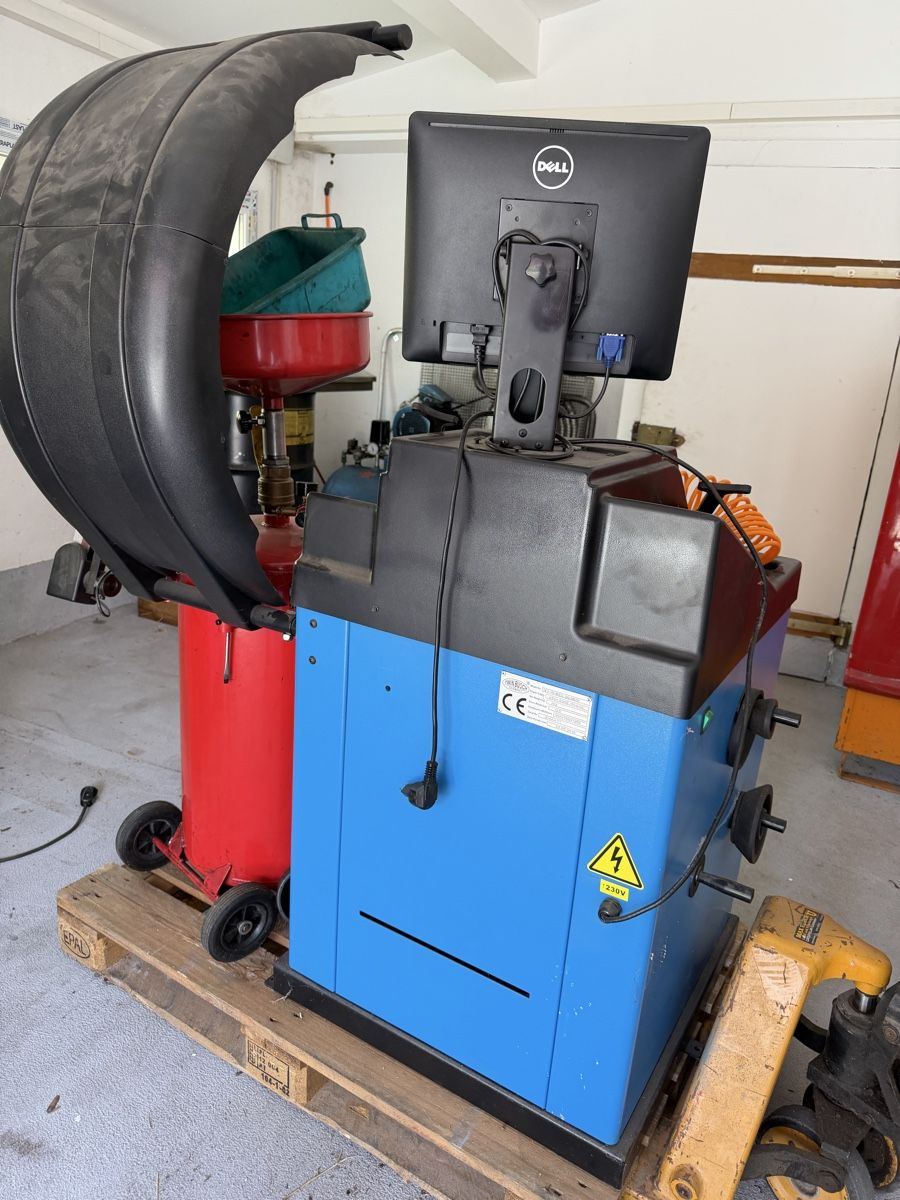 Twin Busch Tutte le macchine: Reifenwuchtmaschine  – Usato da Würenlingen venduto da Firstclasss 1