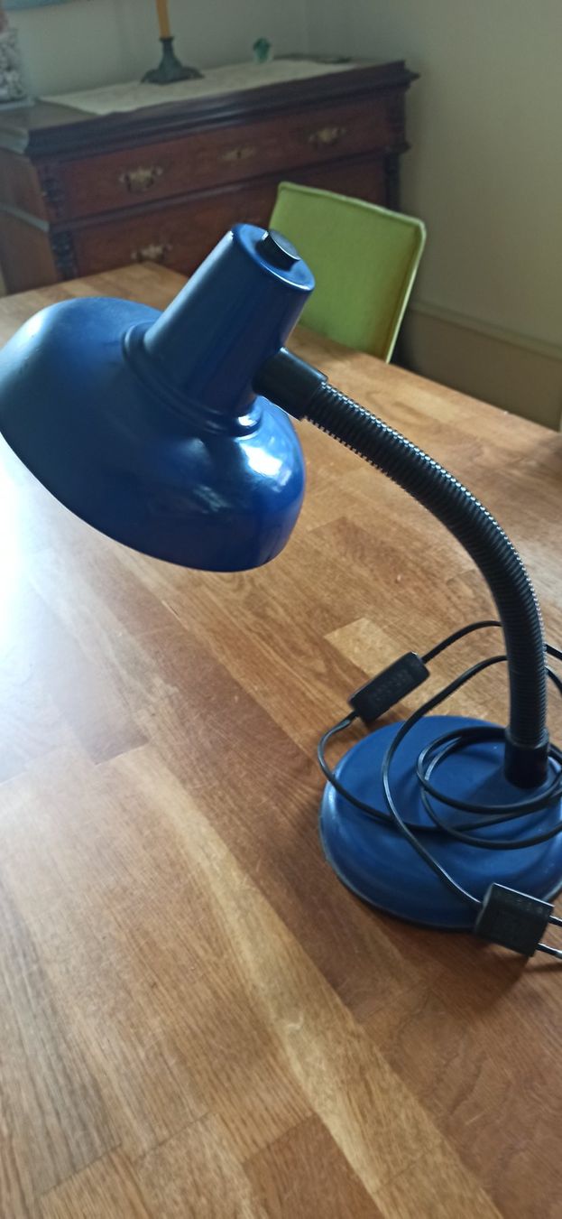Lampen: Disign Lampe blau alt – Gebraucht aus Luzern von Hherger 1