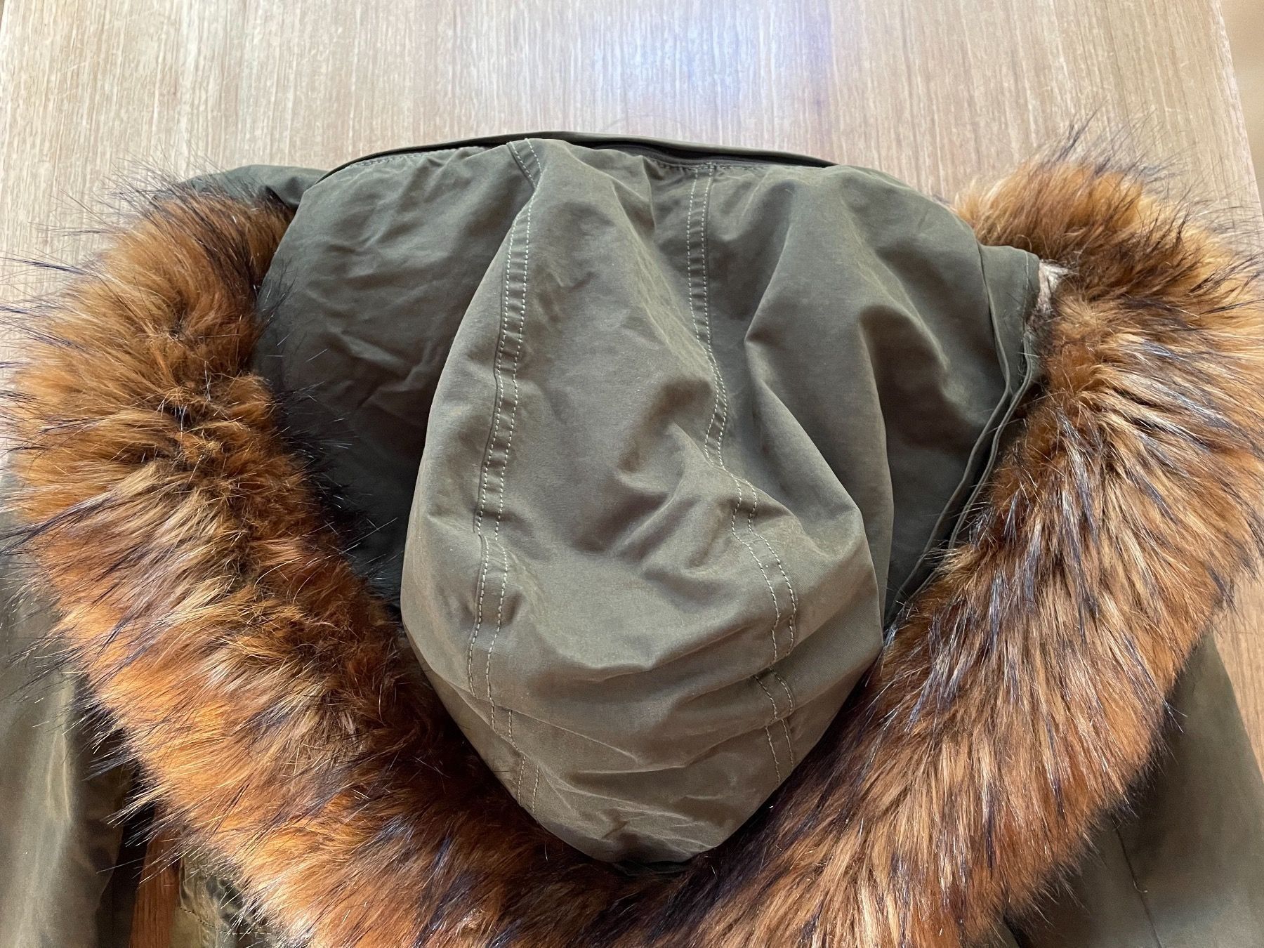 Jacken: Olivgrüner Winterparka mit Kapuze – Gebraucht aus Zürich von pgr_9pzn 3