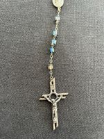 Rosenkranz mit Kreuz und Medaille neuwertig