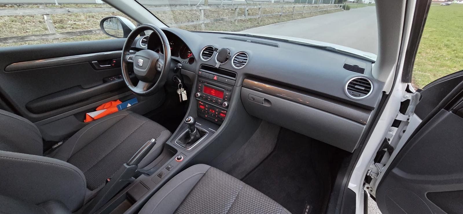 Seat Automobili: Seat Exeo 2.0 TDI – Usato da Flums venduto da Rrade 2