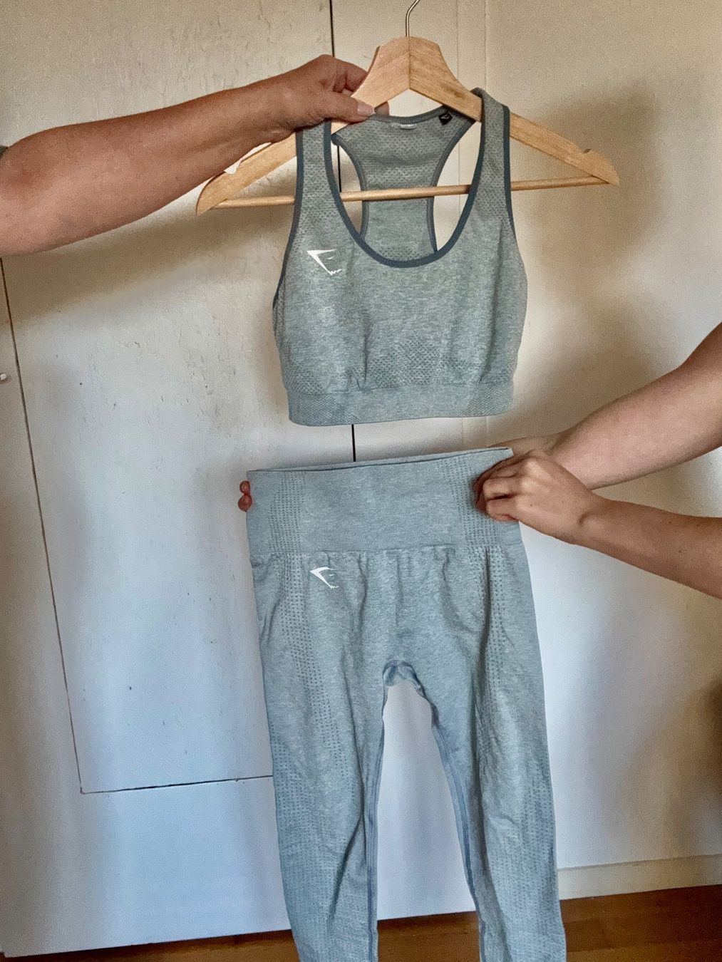 Gymshark Leggings: Gymshark Vital Set Grösse S – Usato da Lauwil venduto da nina-lara 1