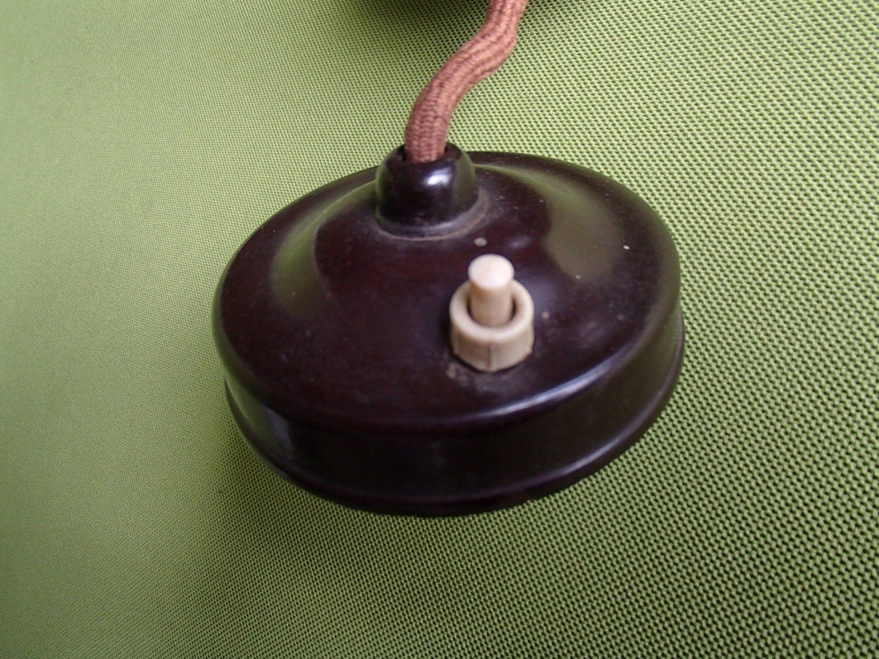 Lampadari & plafoniere: Art Deco Bauhaus Bakelit Decken Zuglampe – Usato da Schöfflisdorf venduto da pullux 6