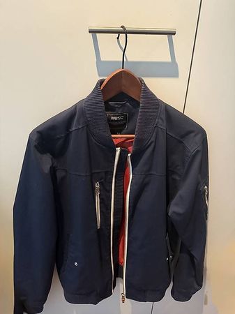 1 Herren Jacke von WESC zu verkaufen!