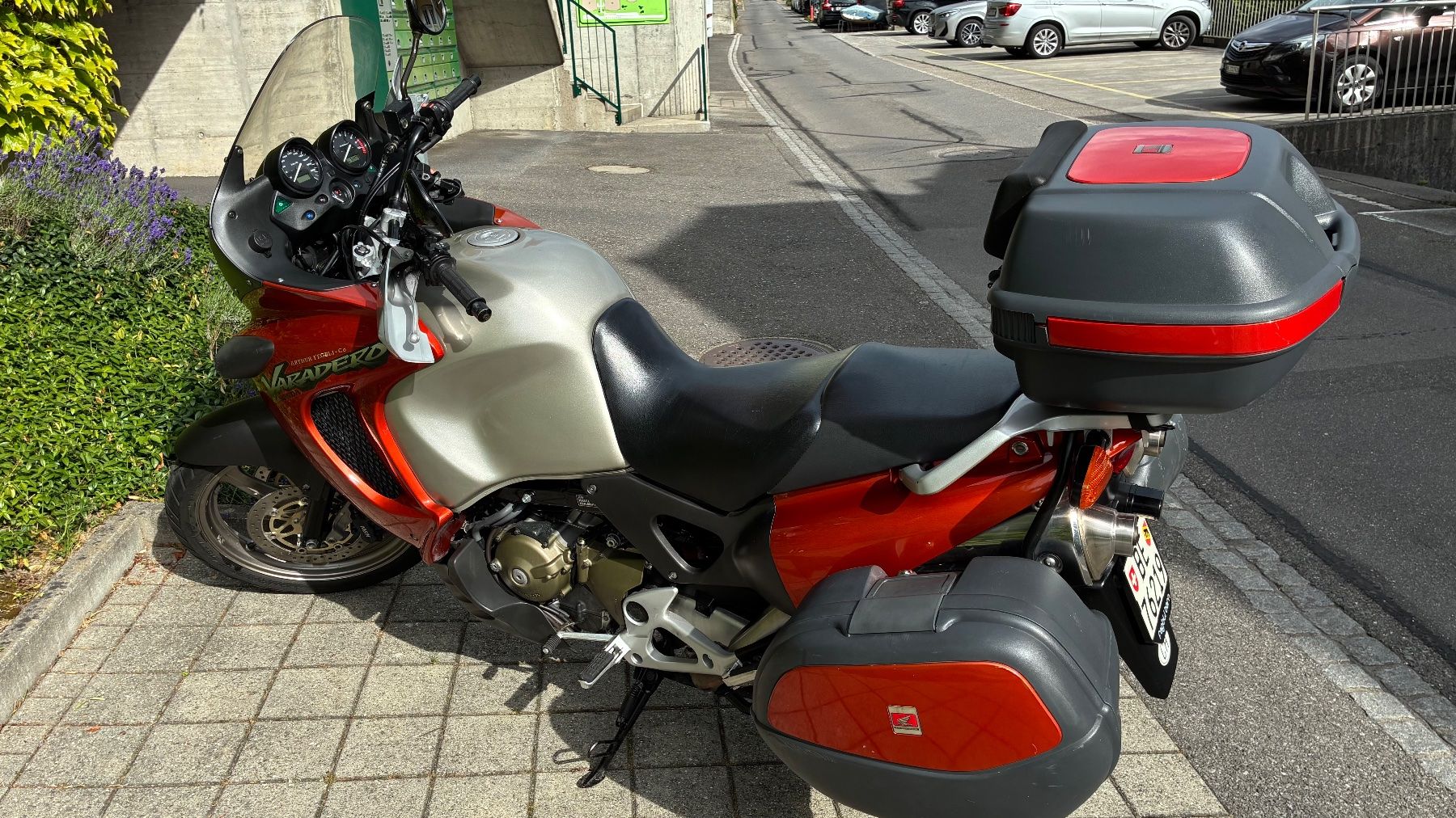 Honda Touring: Honda Varadero XL1000V – Usato da Gunten venduto da pollux000 1
