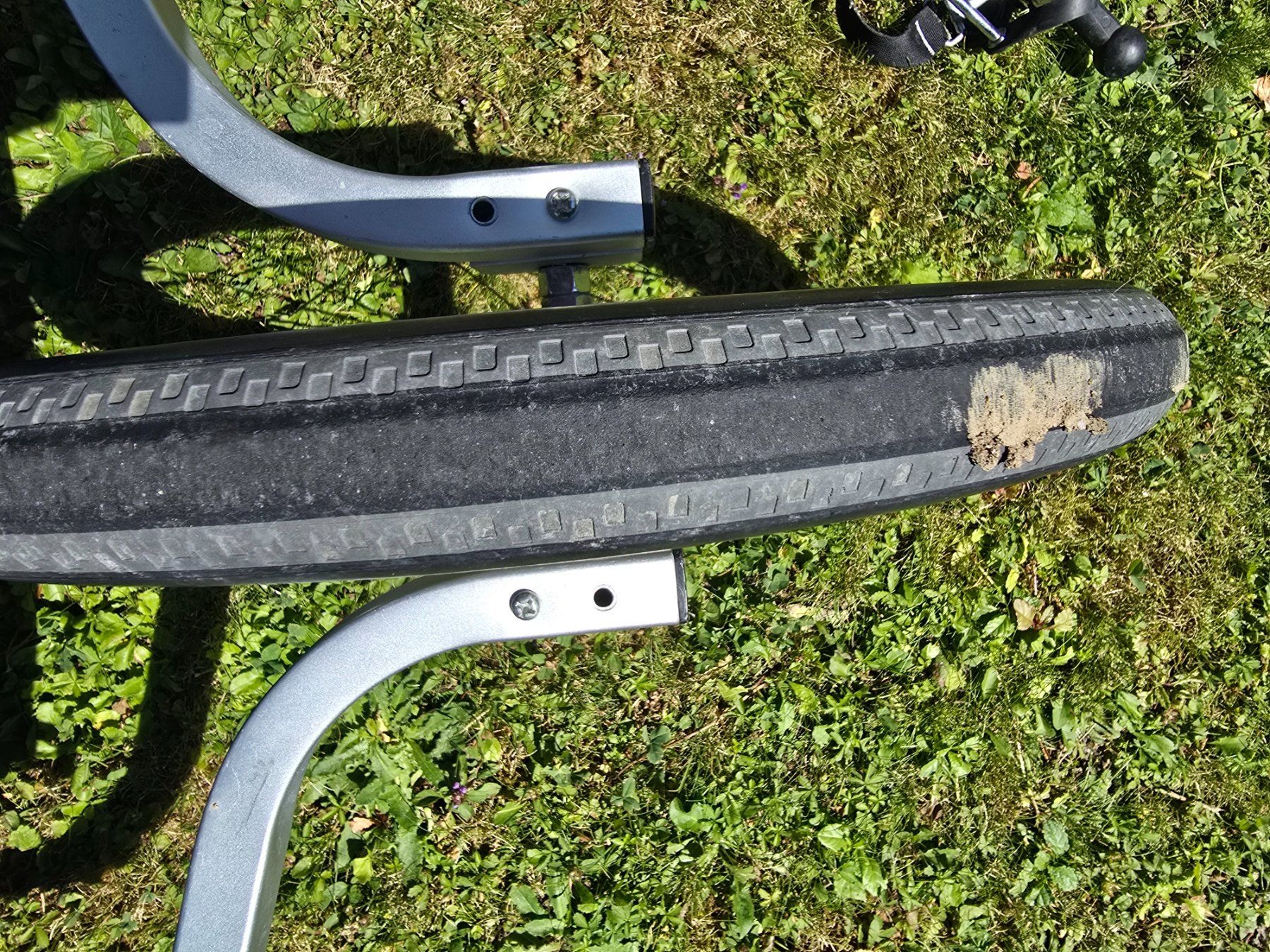 Thule Anhänger: Thule CX2 Fahrradanhänger mit Jogging Kit – Gebraucht aus Adliswil von Micky048 6