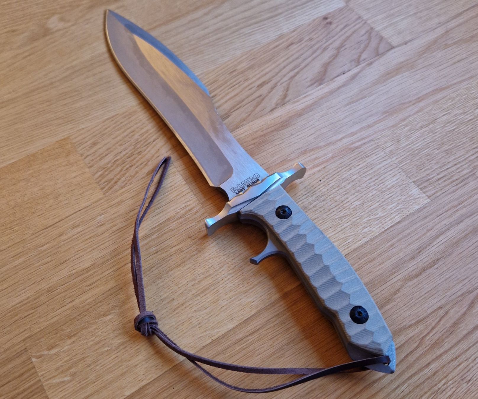 Accessori: Messer Rambo messer – Nuovo e nell'imballaggio originale da Dorf venduto da Messer-Schweiz 2