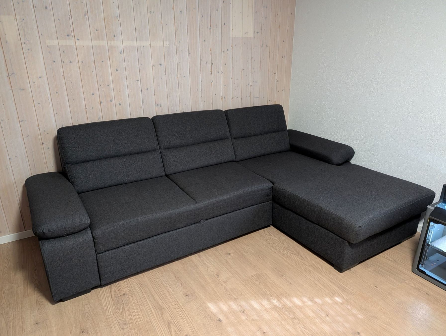 Sofas: Ecksofa anthrazit mit Schlaffunktion und Bettkasten – Gebraucht aus Wittenwil von ratchet__1