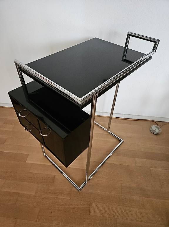 Tavoli da trucco: Petite Coiffeuse ClassiCon Eileen Gray – Usato da Bern venduto da Cogo03 1