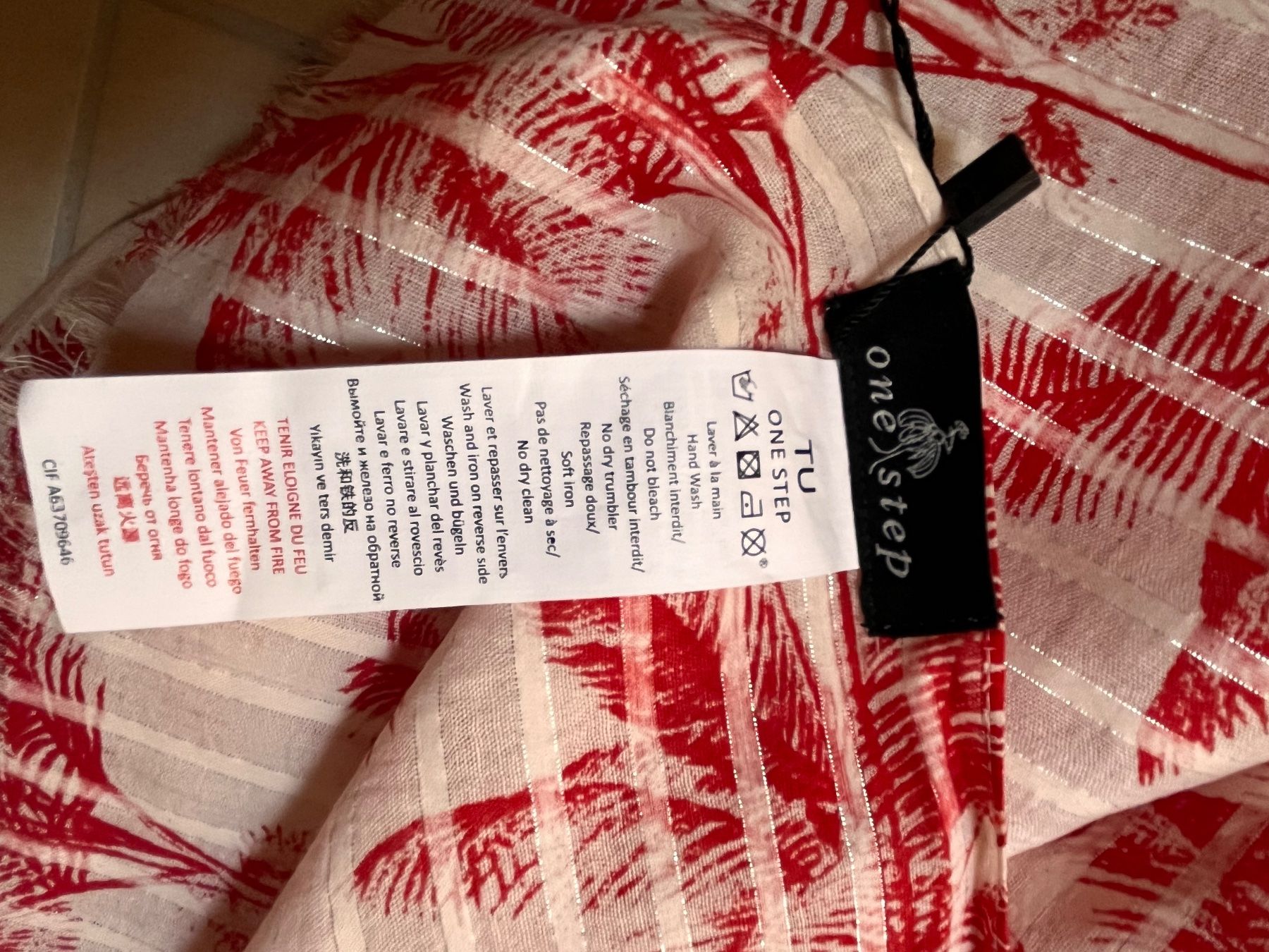 Foulards & écharpes: Sciarpa One Step con palme rosse nuova – Neuf (Voir description) à Bassins par mar_m22f 2